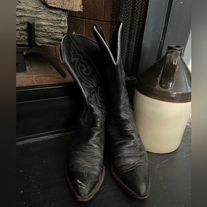 Justin Black Cowboy Boots US8D